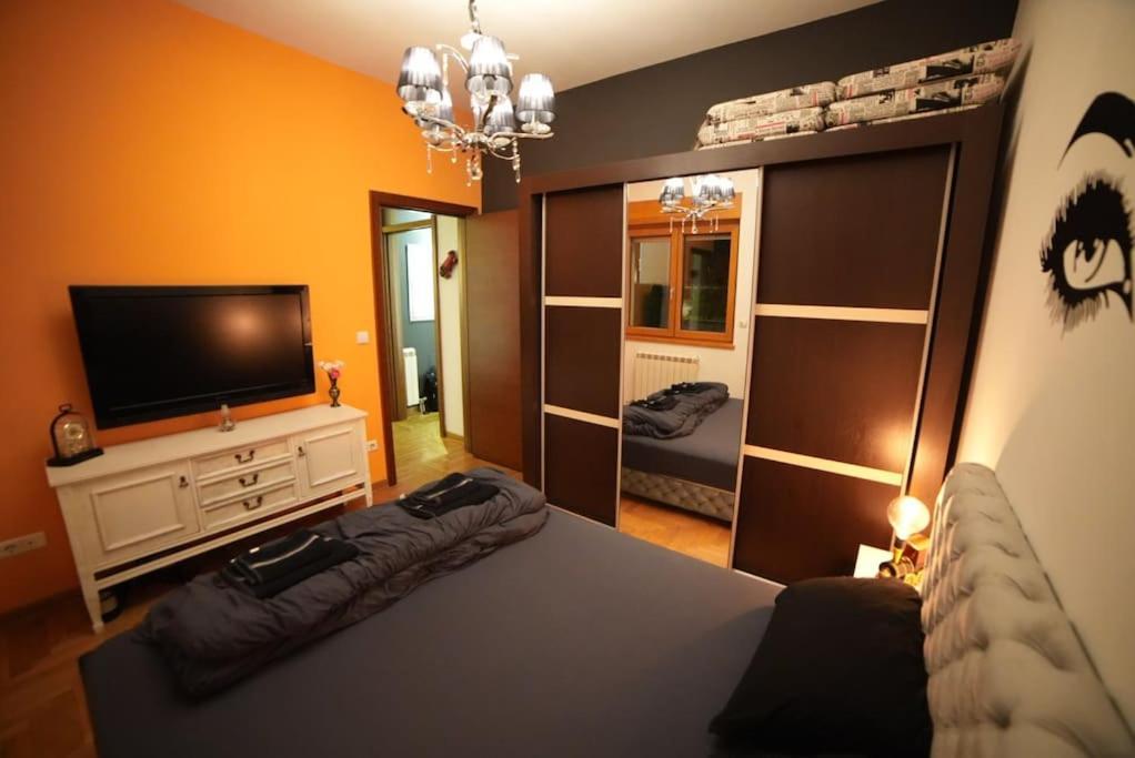 Turquoise Orange, The Art Of Vacation In Belgrade Apartment Ngoại thất bức ảnh
