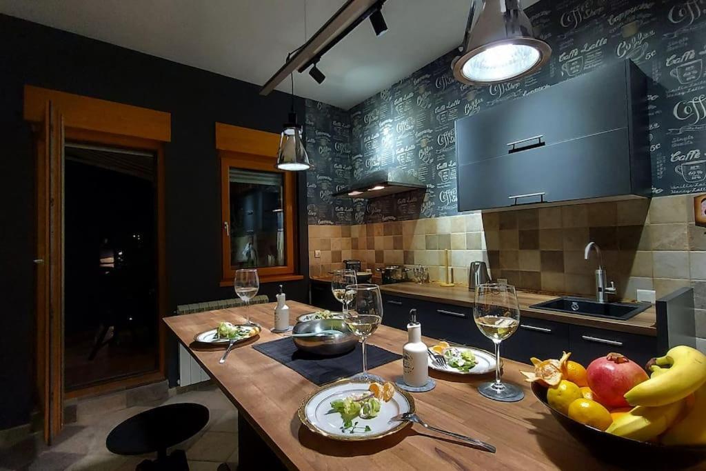 Turquoise Orange, The Art Of Vacation In Belgrade Apartment Ngoại thất bức ảnh