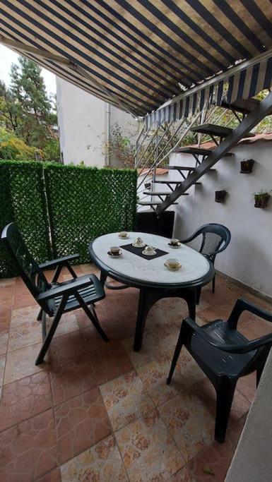 Turquoise Orange, The Art Of Vacation In Belgrade Apartment Ngoại thất bức ảnh